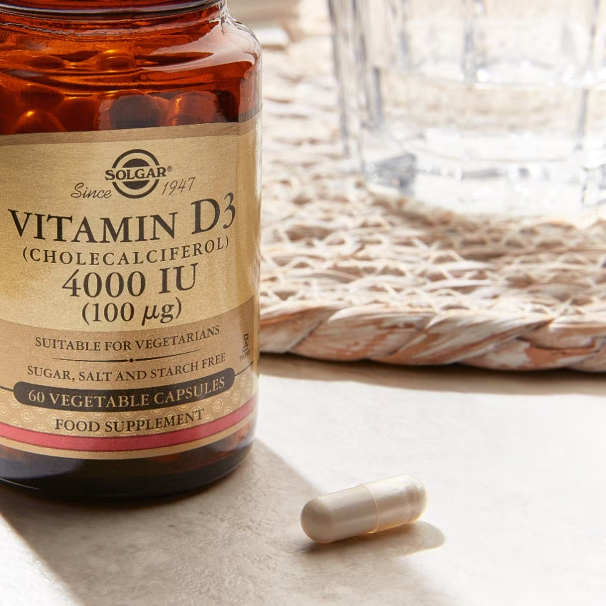 Solgar Vitamina D3 4000 UI (100 µg) 60 Cápsulas Vegetales en uso